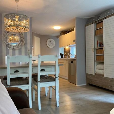 Luxe Chalet Met Prachtig Terras Op De Veluwe , Veel Privacy Хундерло Экстерьер фото