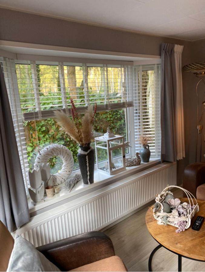 Luxe Chalet Met Prachtig Terras Op De Veluwe , Veel Privacy Хундерло Экстерьер фото